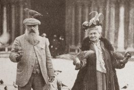 Claude and Alice Monet in Piazza San Marco, feeding the pigeons.