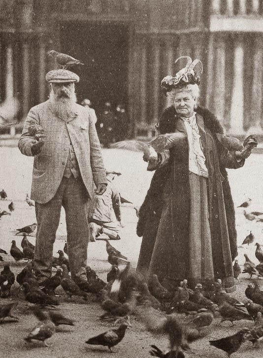Impressionistst gossips Claude Monet and Alice Hoschedé Monet in Piazza San Marco, Venice, 1908.