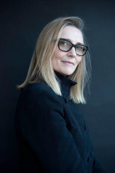 disobedient Elizabeth Fremantle: Photograph of Elizabeth Fremantle, author of Disobedient. Writer’s website.
