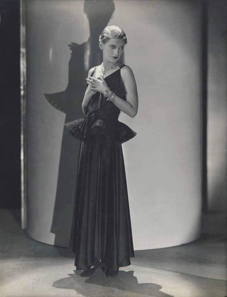 fashion photographers: George Hoyningen-Huene, Lee Miller, Vogue, May 1931. Vogue.