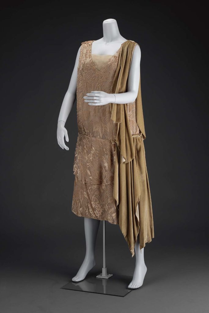 Roaring Twenties: Woman's evening dress, American, about 1928, Museum of Fine Arts, Boston, MA, USA.