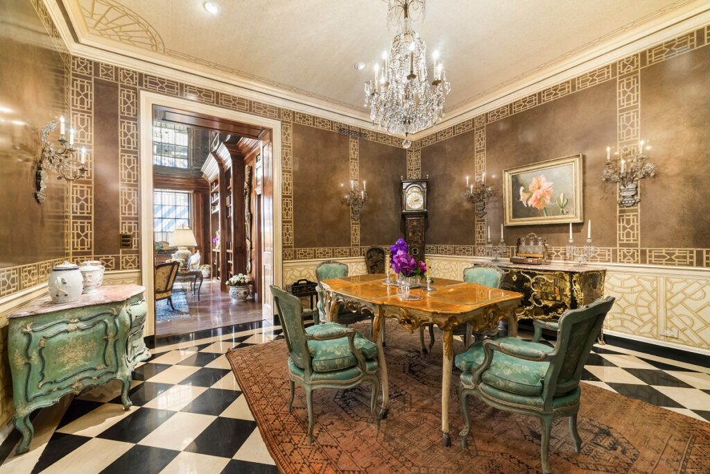 Five Key Women in Contemporary Interior Design: Sister Parish, designers own Fifth Avenue Maisonette, New York