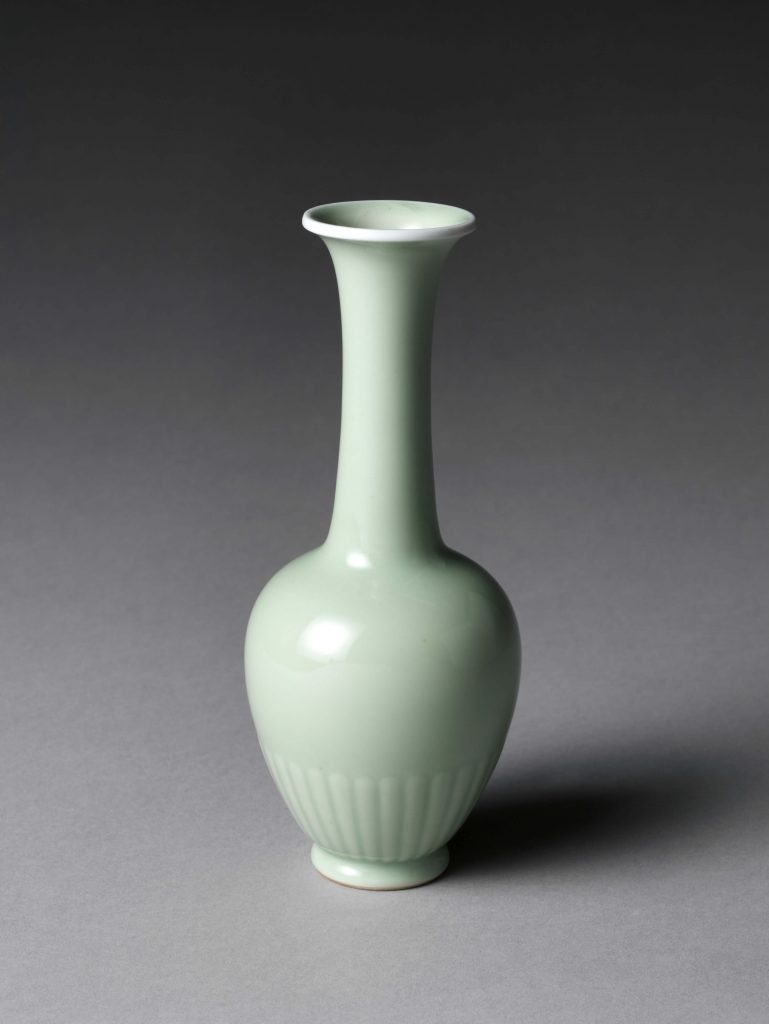 New Year's resolutions Porcelain vase with celadon glaze, 1678-8 (Qing dynasty), China,